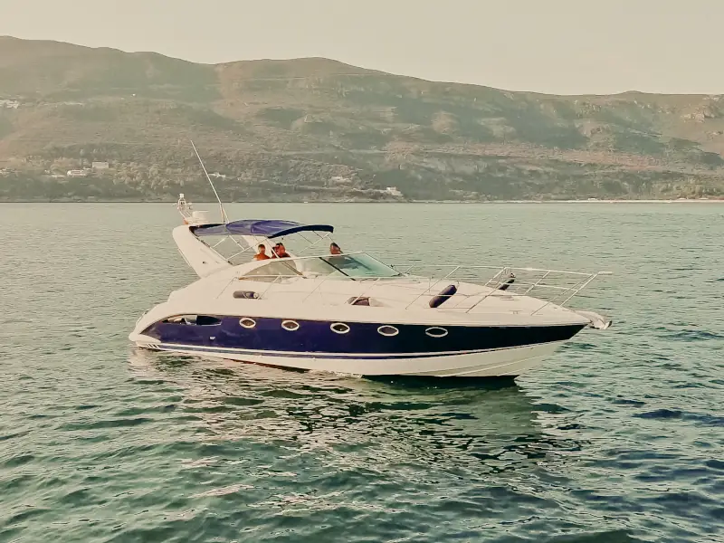 The Yacht - Fairline Targa 40